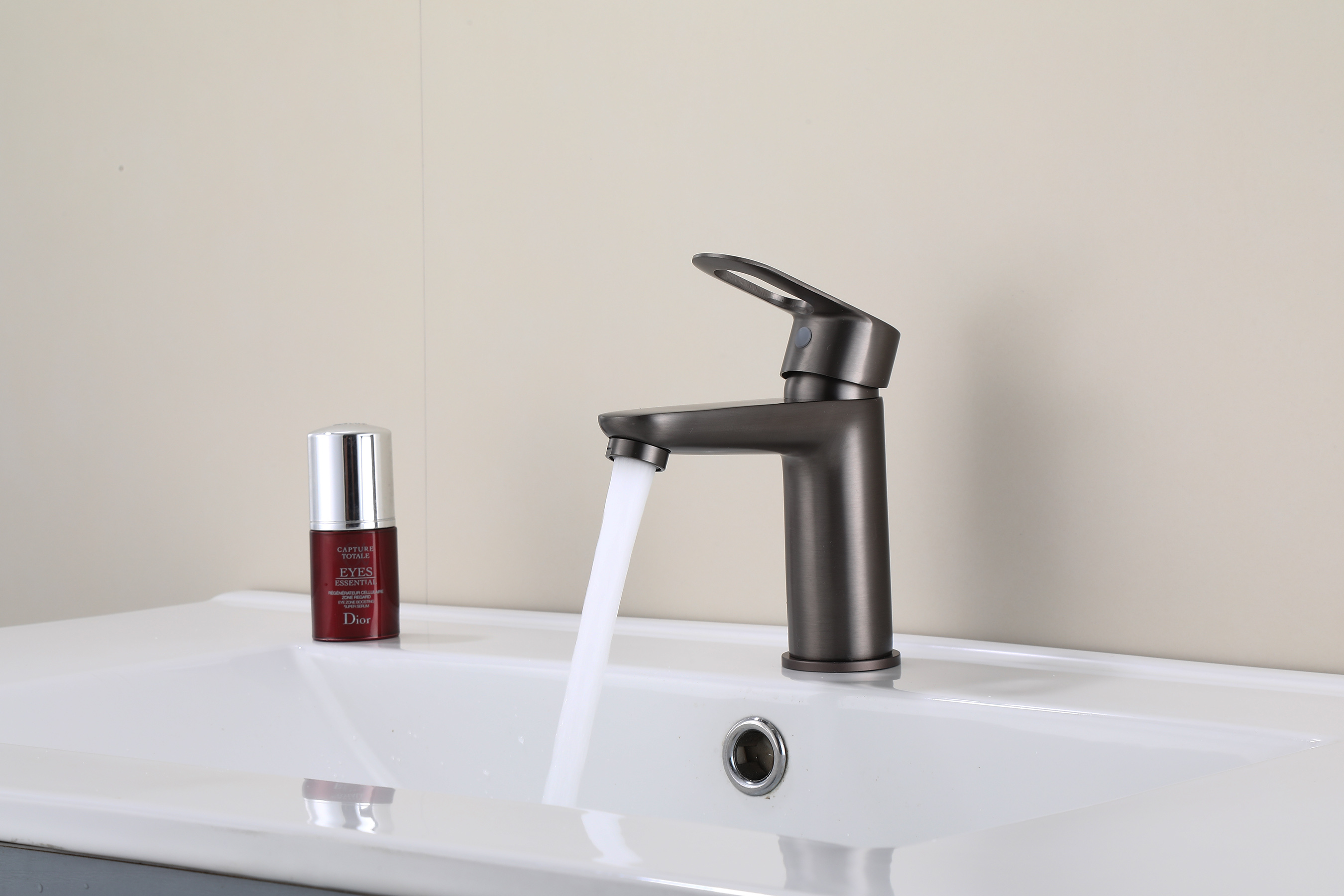 10018-P Смеситель для умывальника (ГРАФИТ)  HANSEN  (10/1шт)