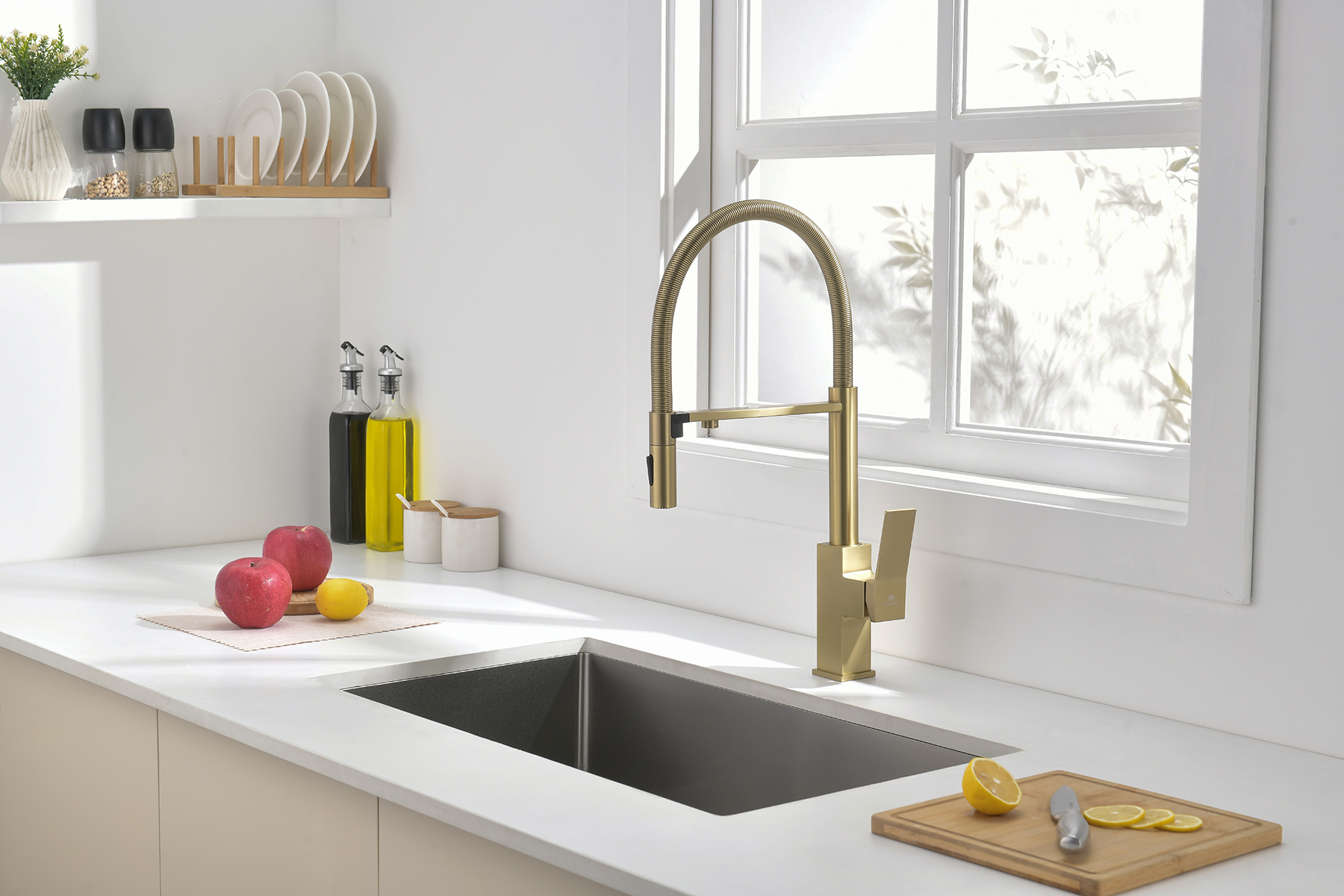 05126-S Смес. для кухни с гиб МАГ. изл. и под. фильт. (Мат. Золото) GANZER (10/1шт)