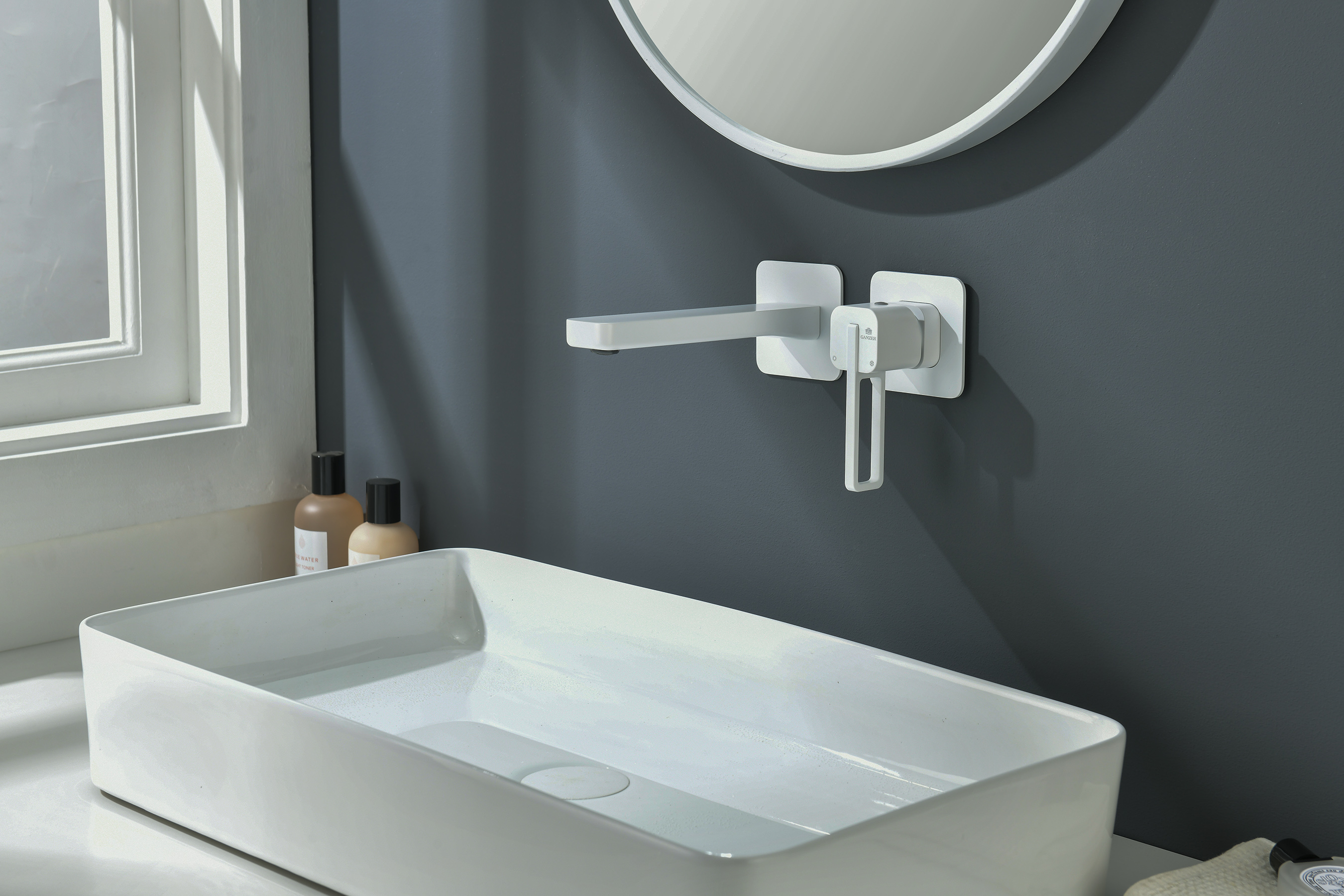 12144-F Встроенный смес для рак. (БЕЛЫЙ) GANZER  (10/1шт)