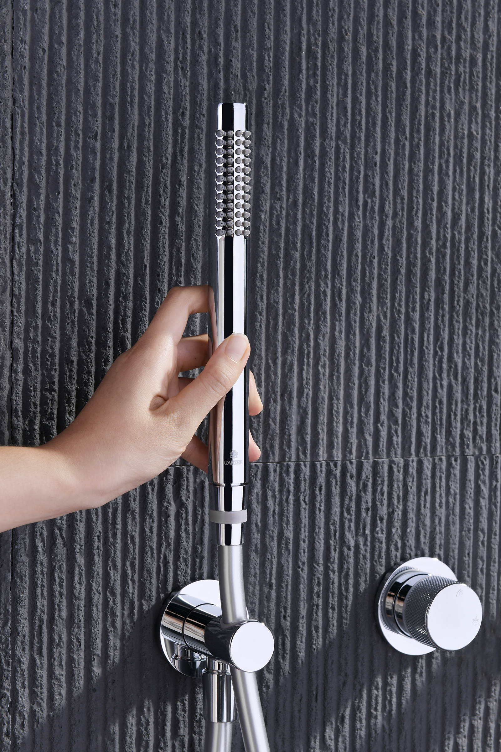 19164 Встроенный смес для душа с 2-функ. (ХРОМ) GANZER  (6/1шт)