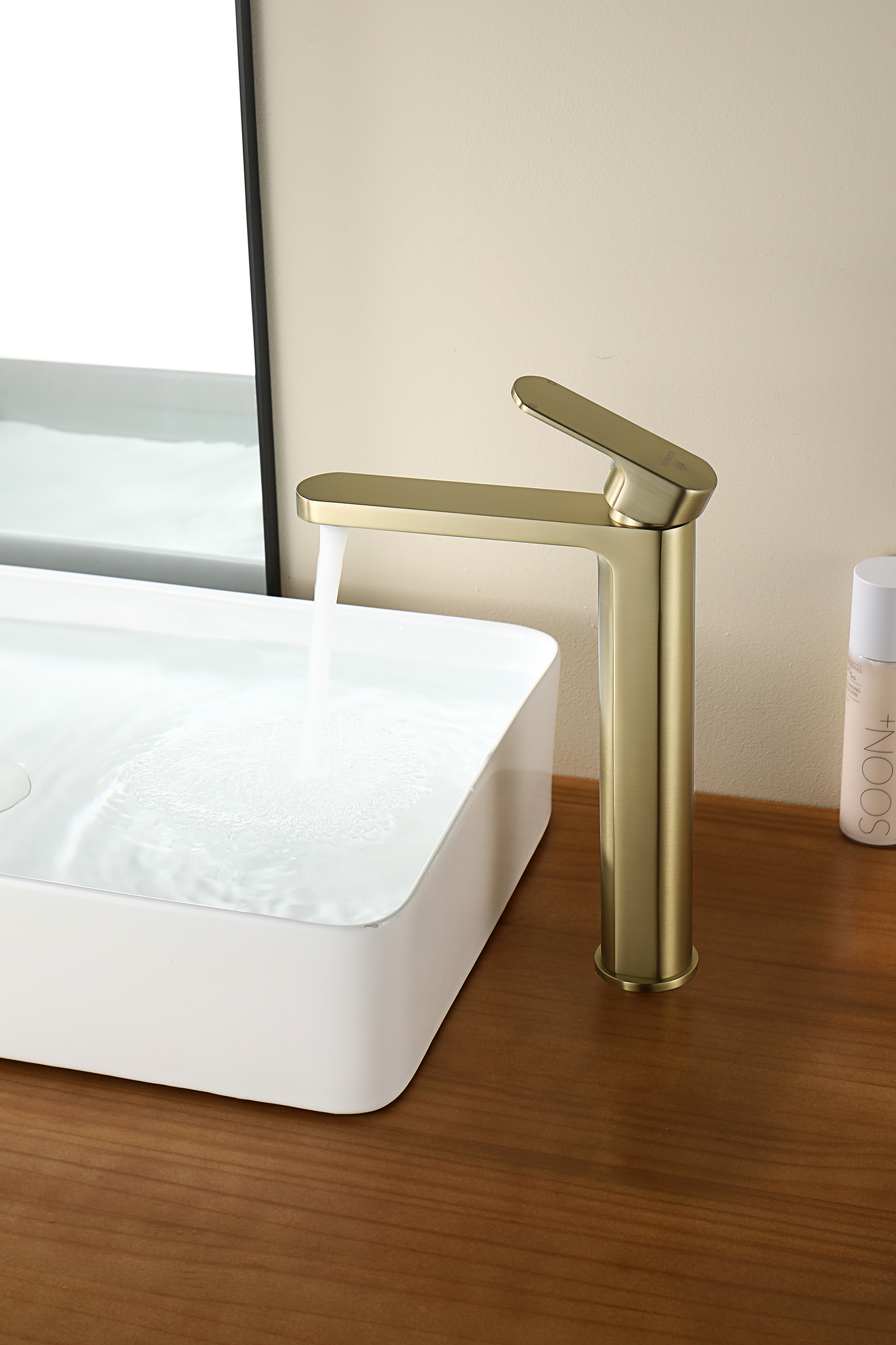 06112-S Смеситель од. для раковины-чаши (Мат. Золото) GANZER (10/1шт)