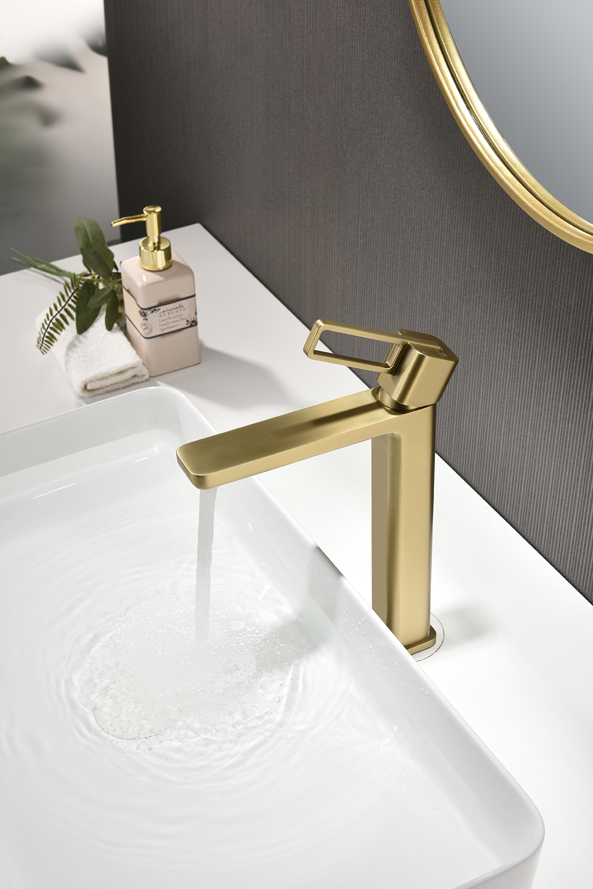 12112-S Смеситель од. для раковины-чаши (Мат. Золото) GANZER (10/1шт)