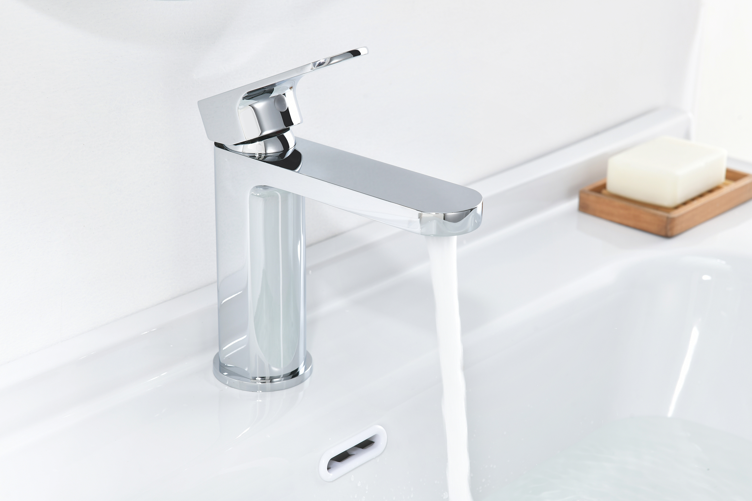 06111 Смеситель од. для раковины (ХРОМ) GANZER (10/1шт)