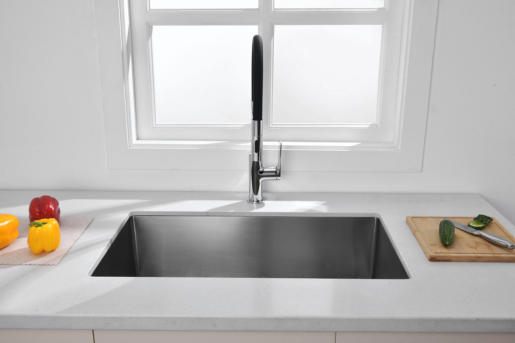 07126 Смеситель для кухни с гиб. МАГНИТ. изливом (ХРОМ+ЧЕР.) GANZER (10/1шт)