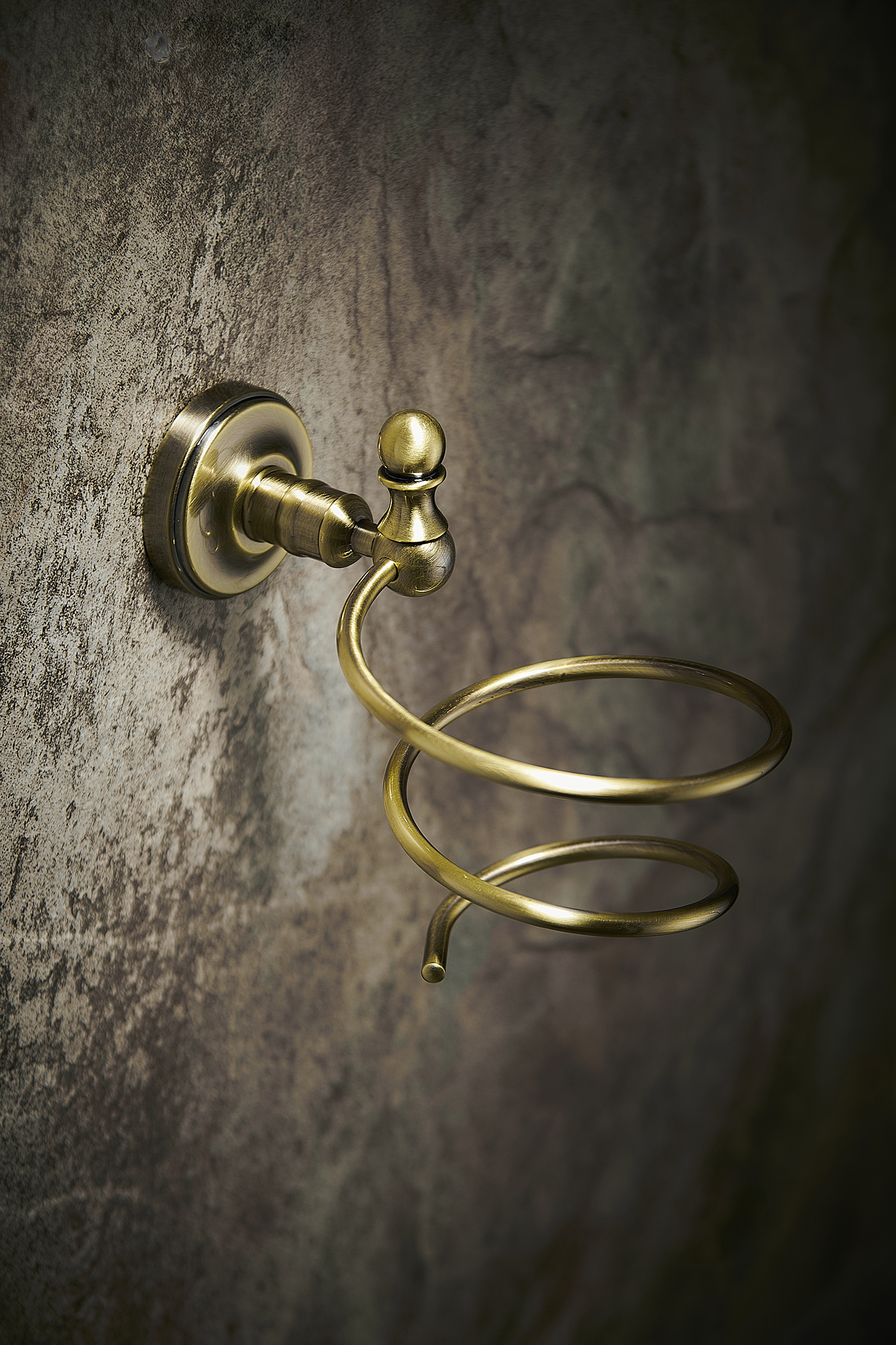 31042-D Держатель для фена (БРОНЗА) GANZER (20/1шт)