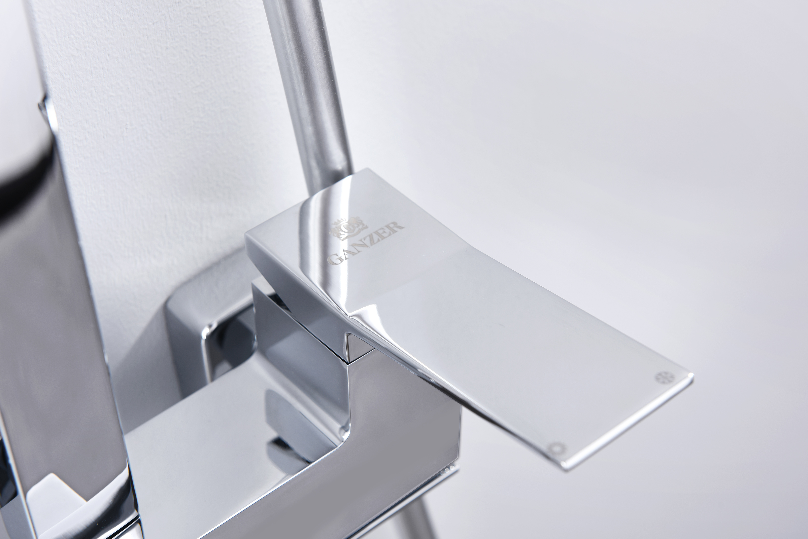 05162 Душевая система (ХРОМ) GANZER (5/1шт)