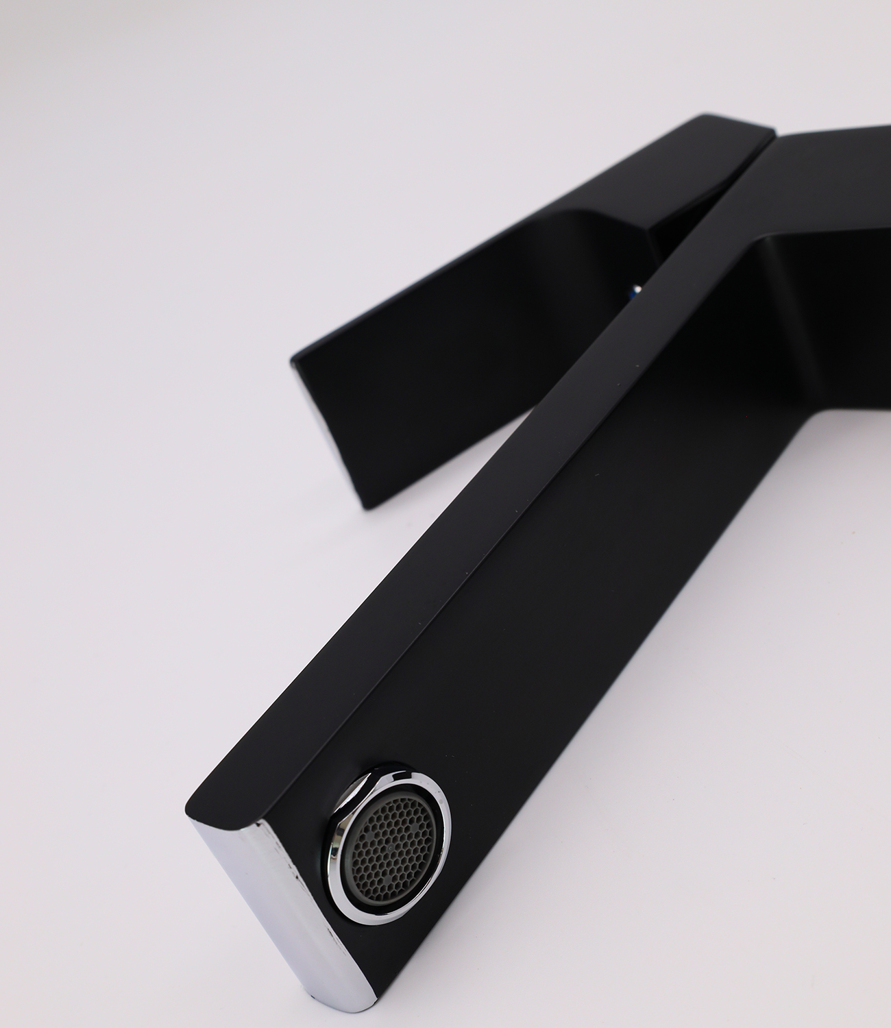 28012-C Смес. для умыв. (ВЫСОКИЙ хром+черный) "GANZER"  (10/1шт) Л/К