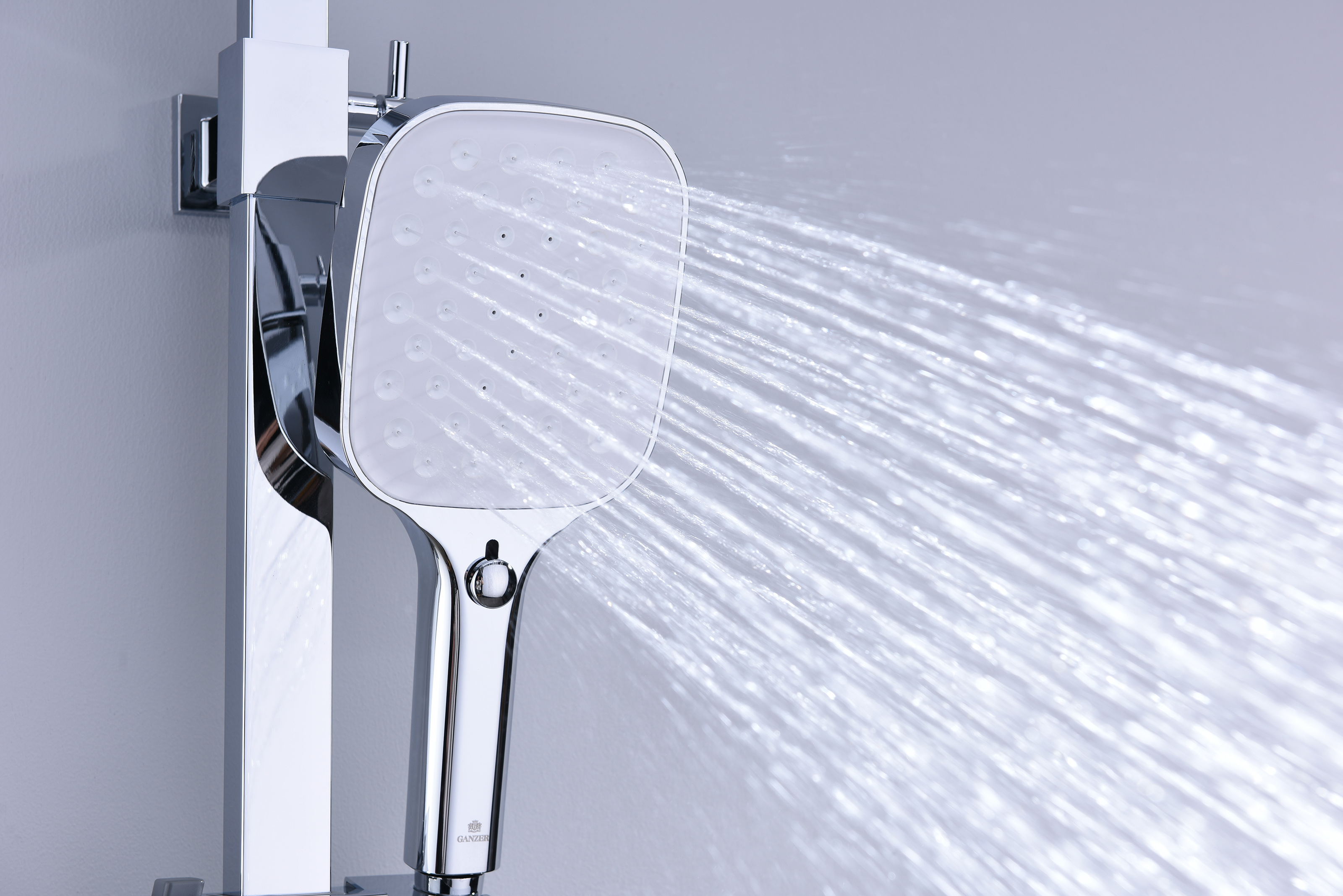 05162 Душевая система (ХРОМ) GANZER (5/1шт)