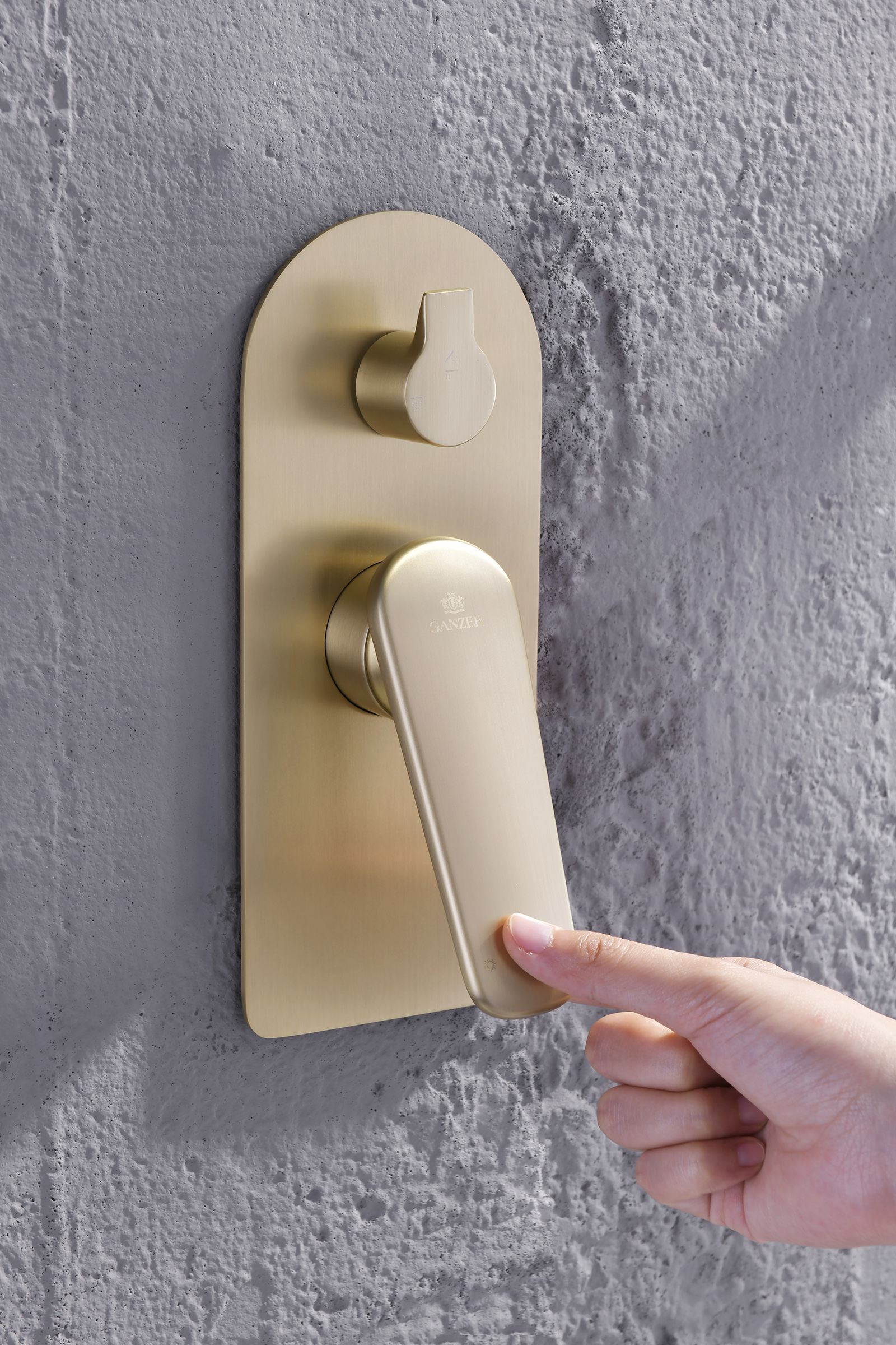 02165-S Смеситель встраиваемый для душа с 3-функ. (Мат. Золото) GANZER (6/1шт)