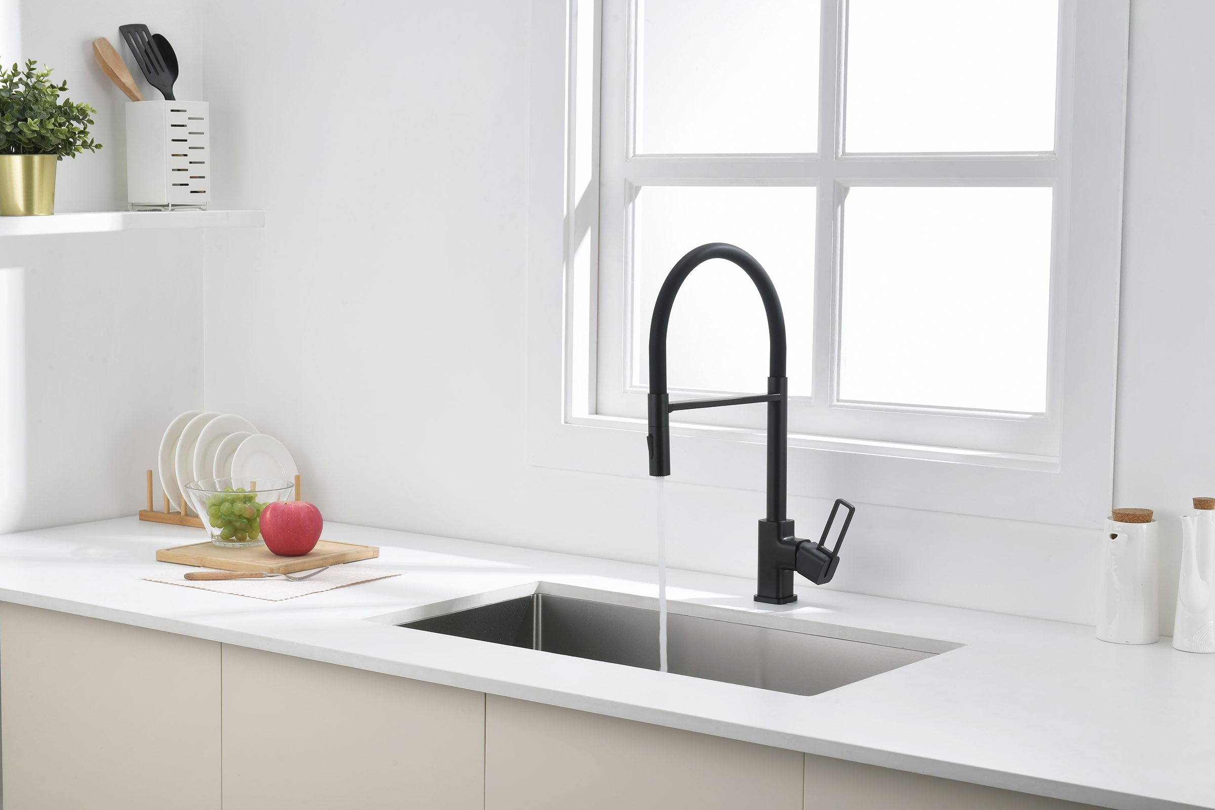 12127-C Смеситель для кухни с гиб. МАГНИТ. изливом (ЧЕР.+ЧЕР.) GANZER (10/1шт)