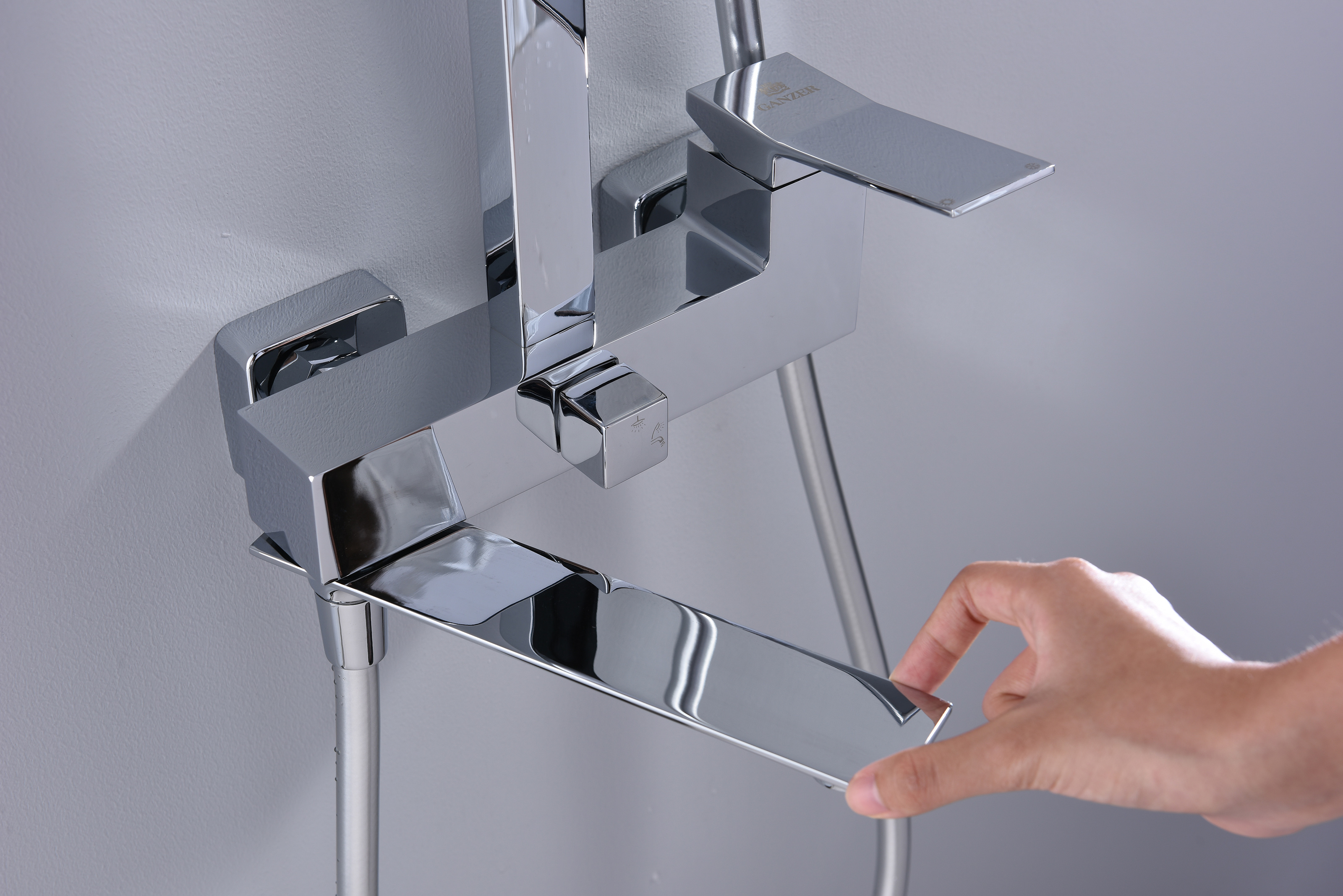 05162 Душевая система (ХРОМ) GANZER (5/1шт)