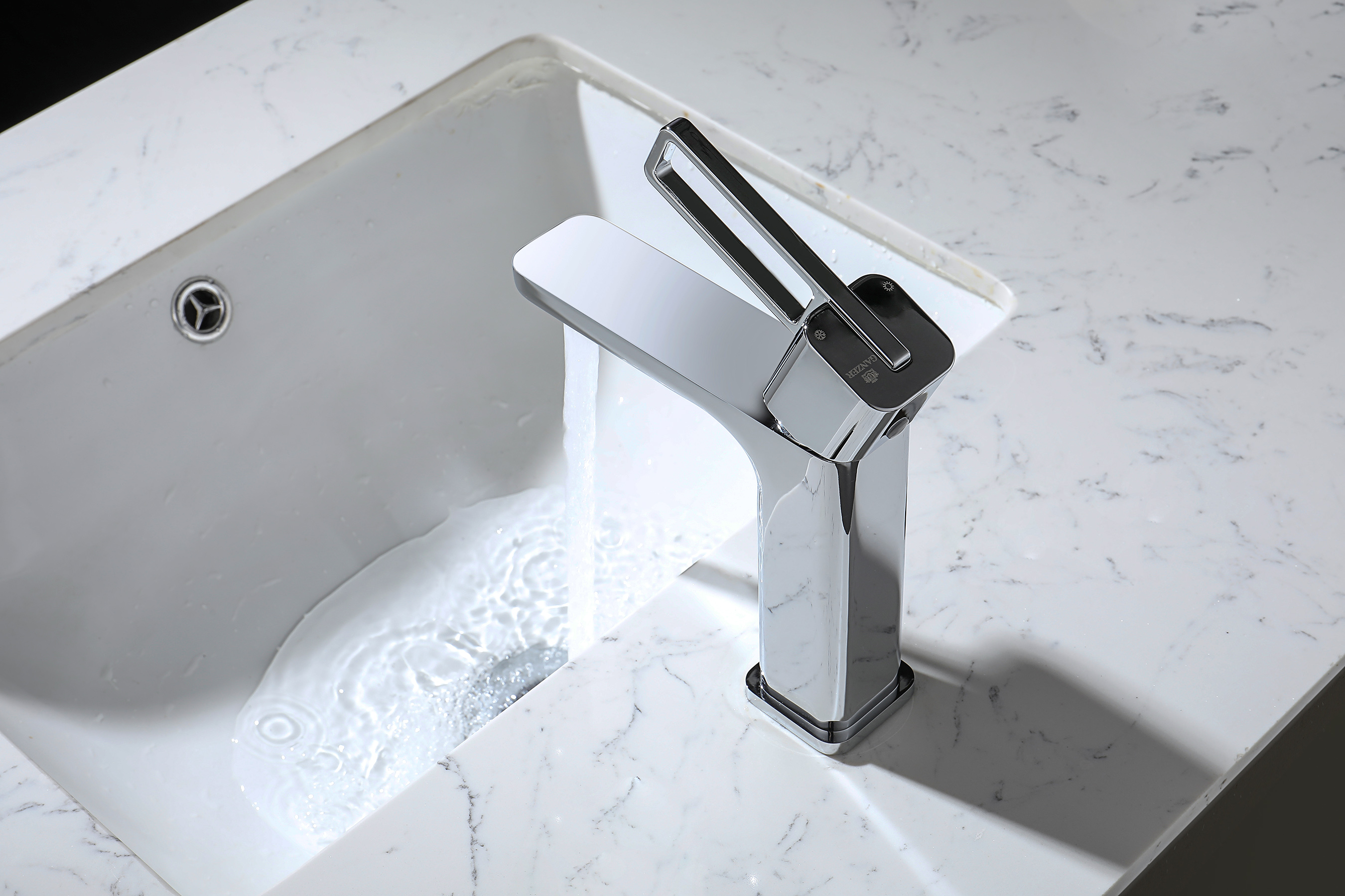 12111 Смеситель од. для раковины (ХРОМ) GANZER (10/1шт)