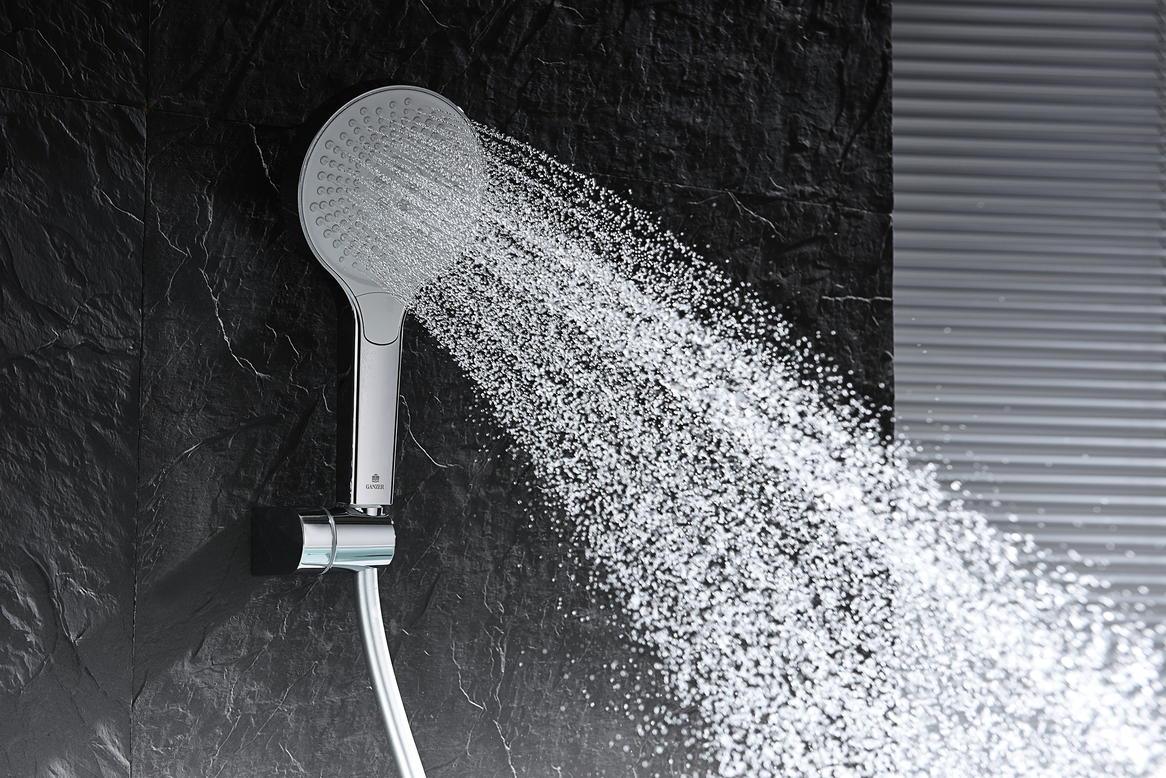 06141 Смеситель од. для ванны дл. (ХРОМ) GANZER  (8/1шт)