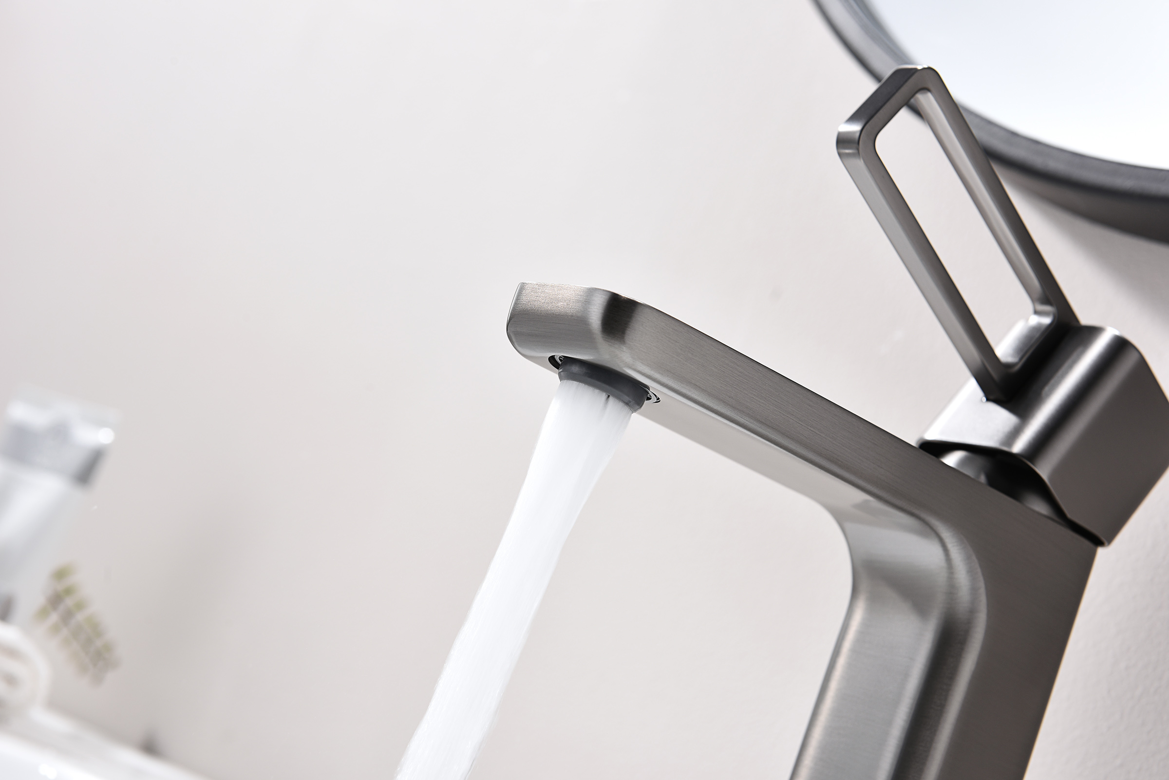 12111-Q Смеситель од. для раковины (ГРАФИТ) GANZER (10/1шт)