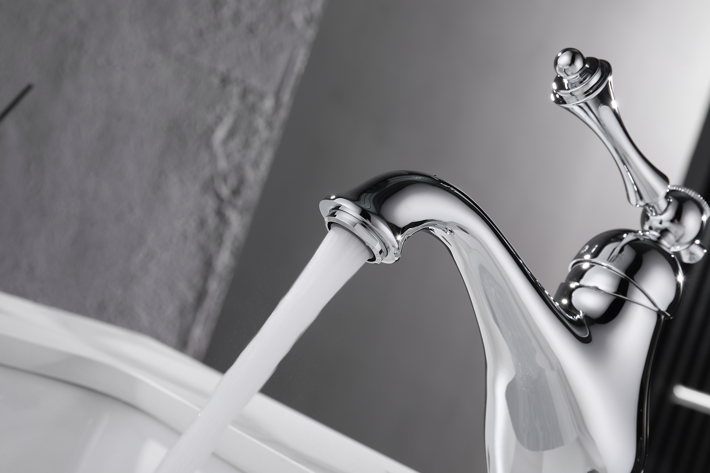 77111 Смеситель для умывальника (ХРОМ)  GANZER  (10/1шт)