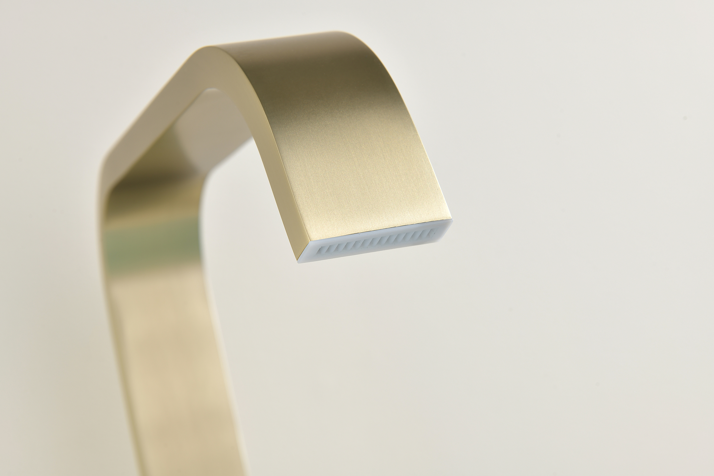 01133-S Смеситель на борт ванны (5-отв,Мат. Золото)  GANZER (10/1шт)