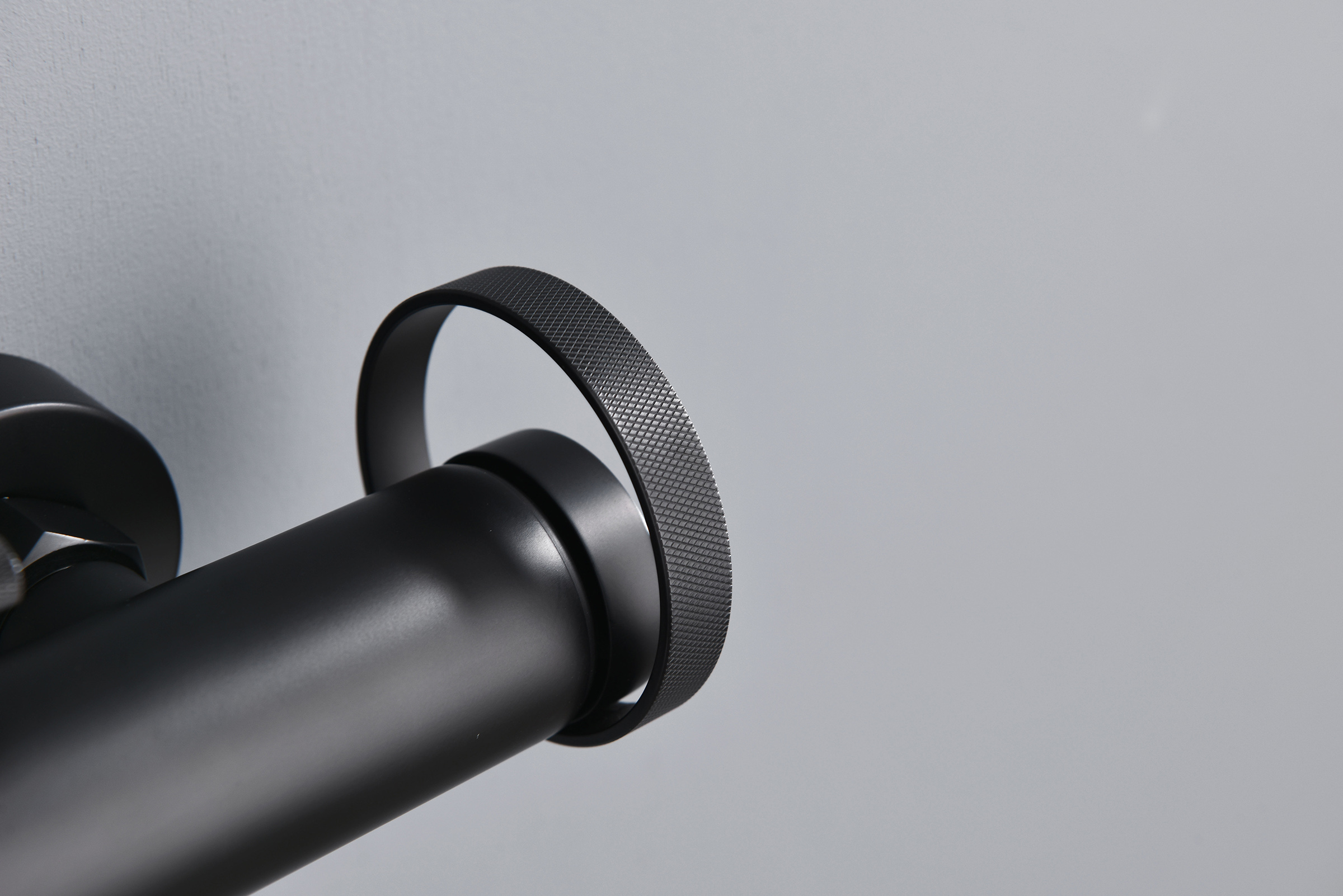 19162-C Душевая система (ЧЕРНЫЙ) GANZER (5/1шт)