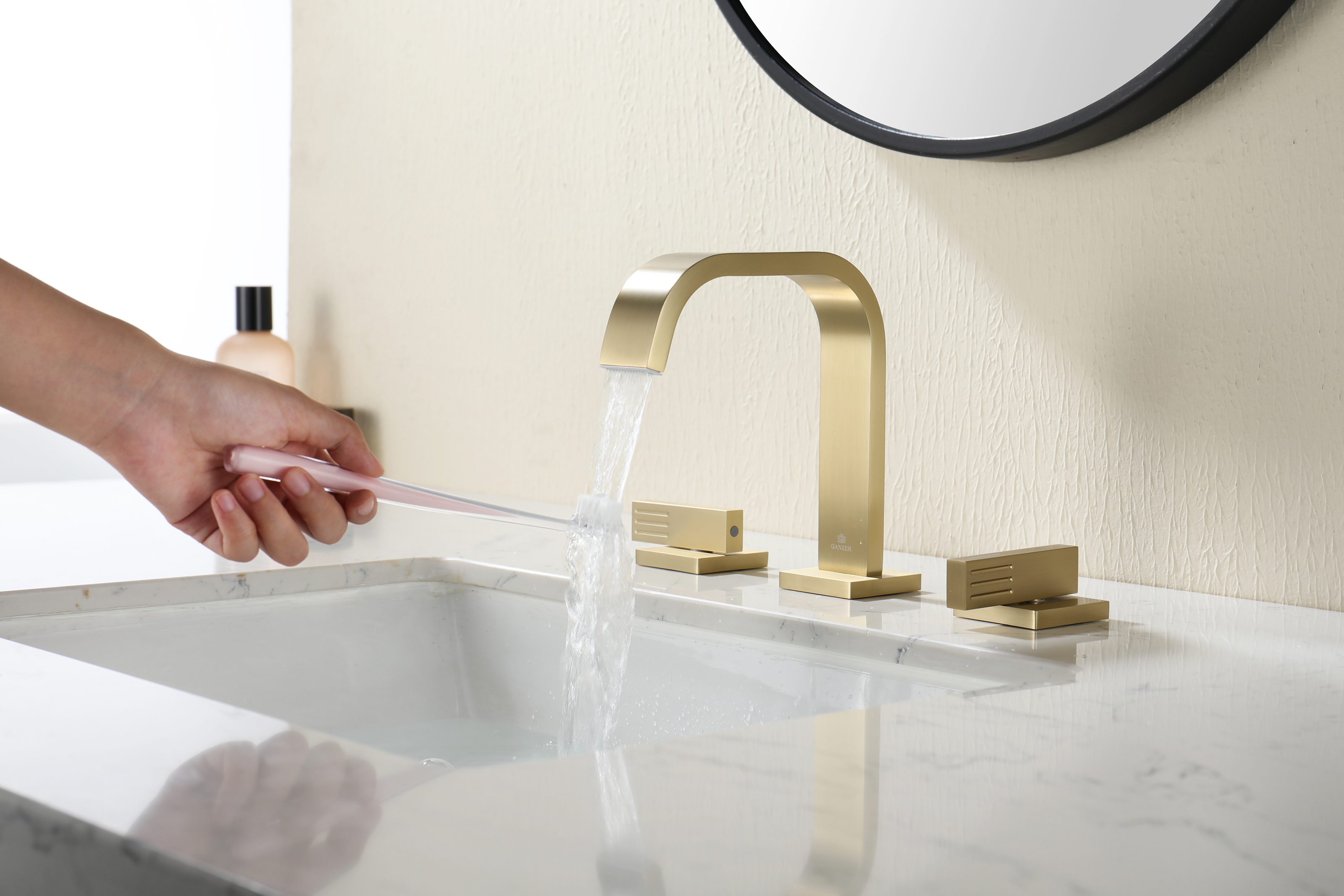 01115-S Смеситель на борт раковины (3-отв,Мат. Золото)  GANZER (10/1шт)