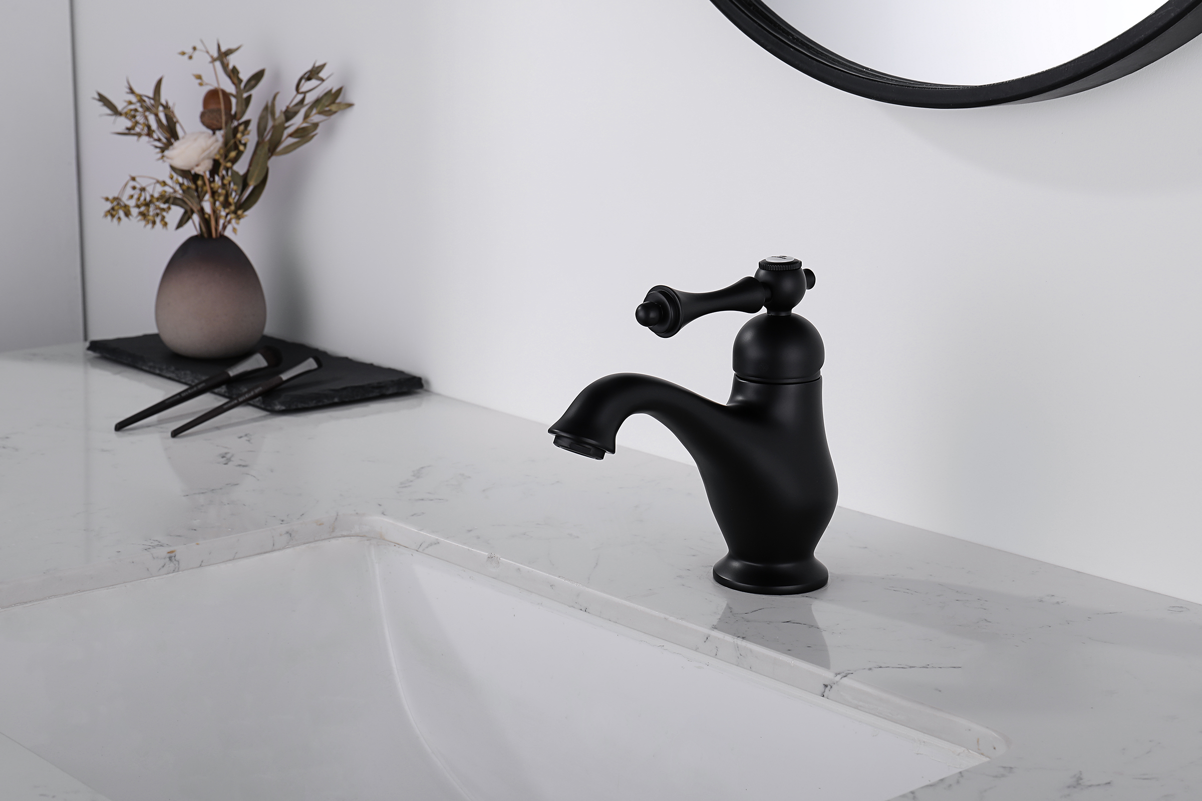 77111-C Смеситель для умыв. (ЧЕРНЫЙ)  GANZER  (10/1шт) Л/К