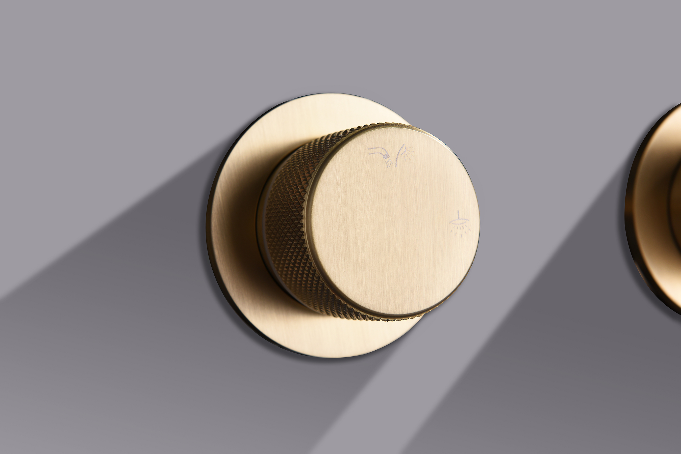 19165-S Смеситель встраиваемый для душа с 3-функ. (Мат. Золото) GANZER (6/1шт)