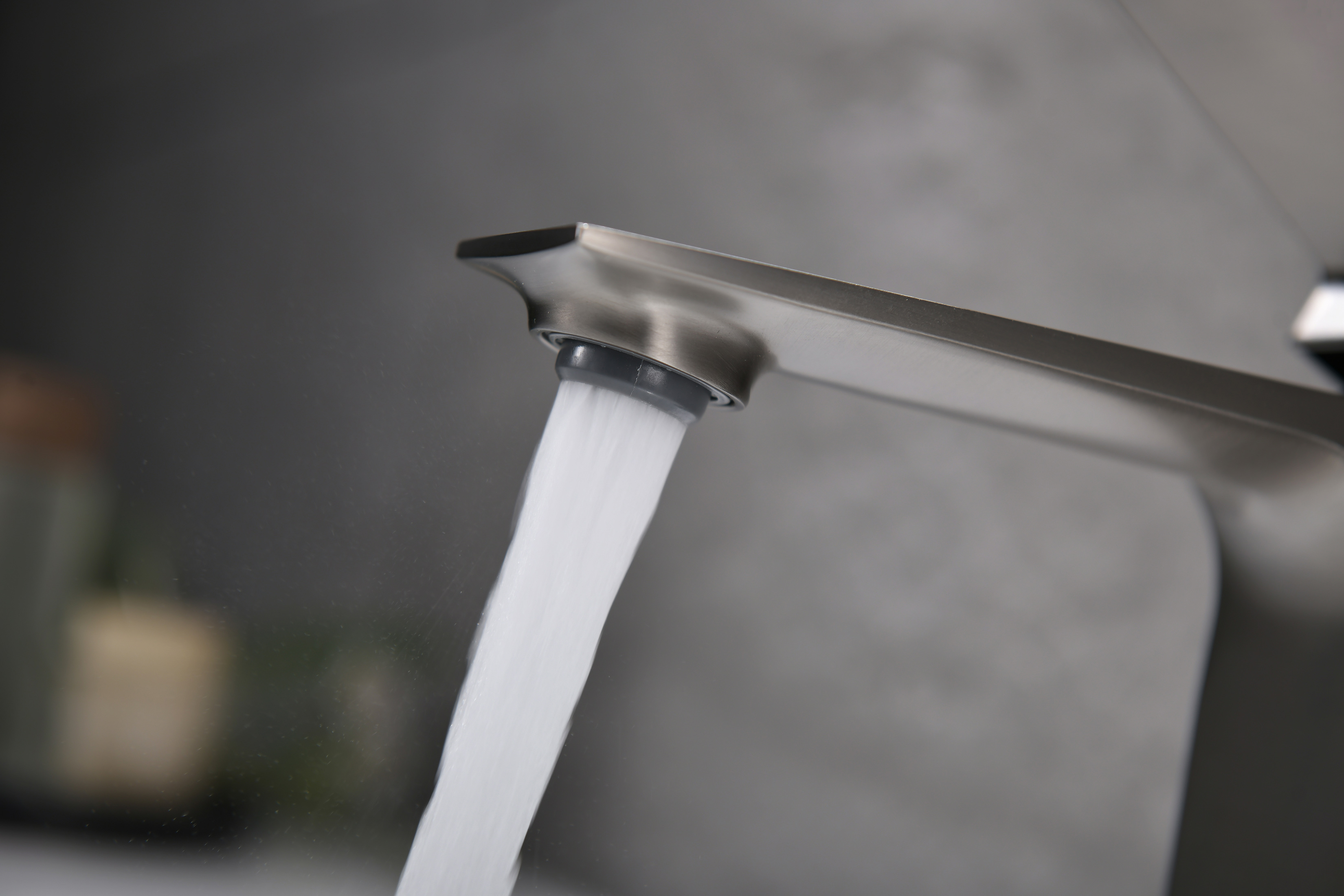 05111-Q Смеситель од. для раковины (ГРАФИТ) GANZER (10/1шт)