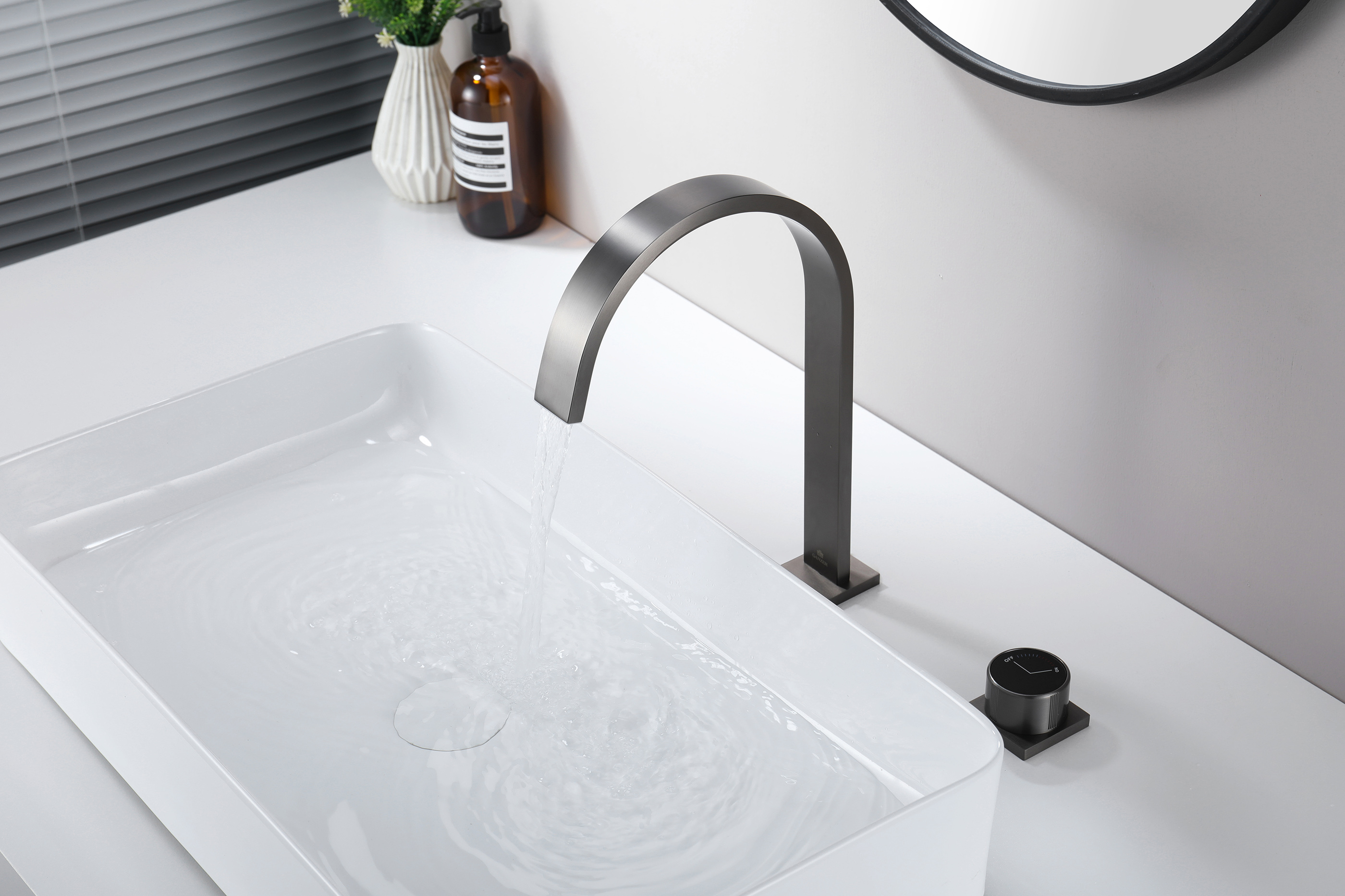 01112-Q Смеситель на борт раковины (2-отв,ГРАФИТ)  GANZER (10/1шт)