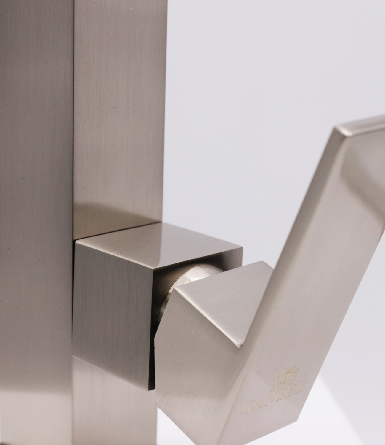 16037-G Смеситель для кухни с пруж. изливом (САТИН)  GANZER