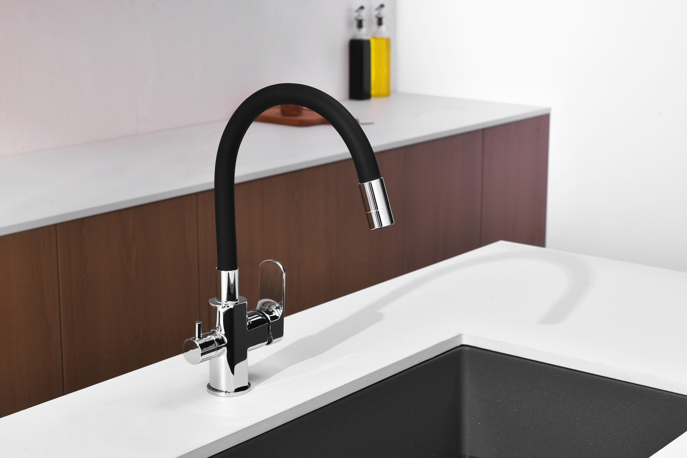 06127 Смеситель для кухни с гиб. изл. и под. фильтра (ХРОМ) GANZER (10/1шт)