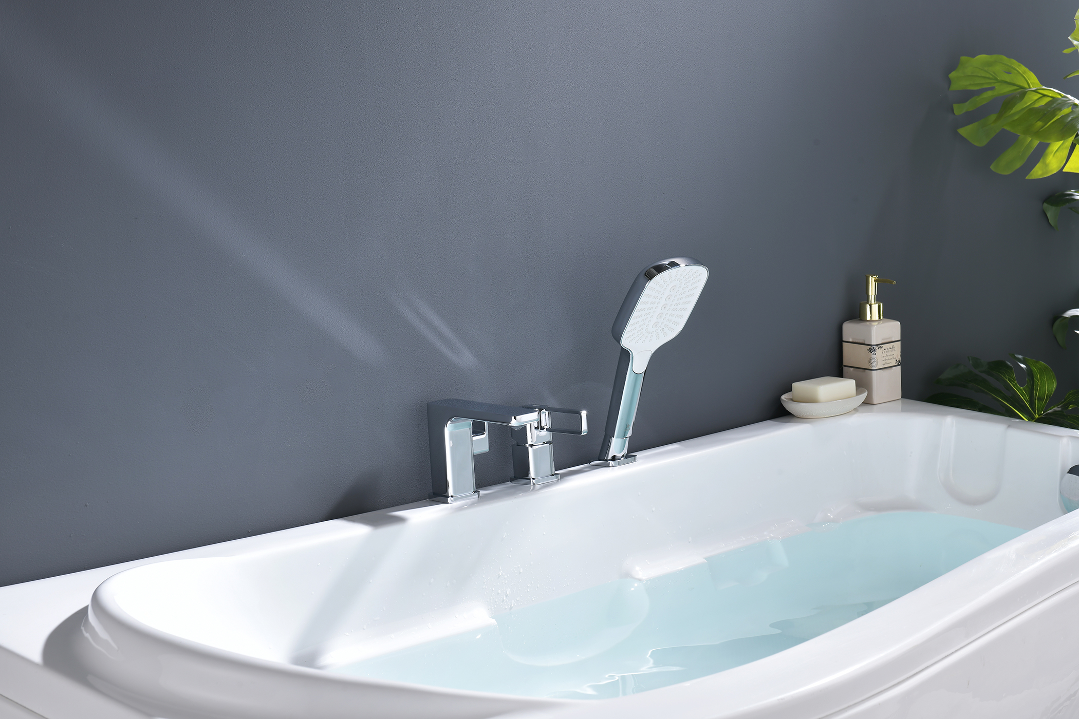 12133 Смеситель на борт ванны (3-отв,ХРОМ)  GANZER (10/1шт)