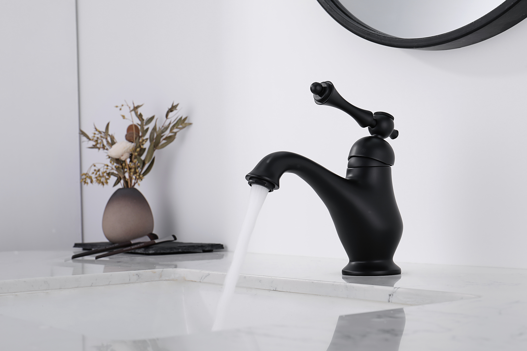 77111-C Смеситель для умыв. (ЧЕРНЫЙ)  GANZER  (10/1шт) Л/К