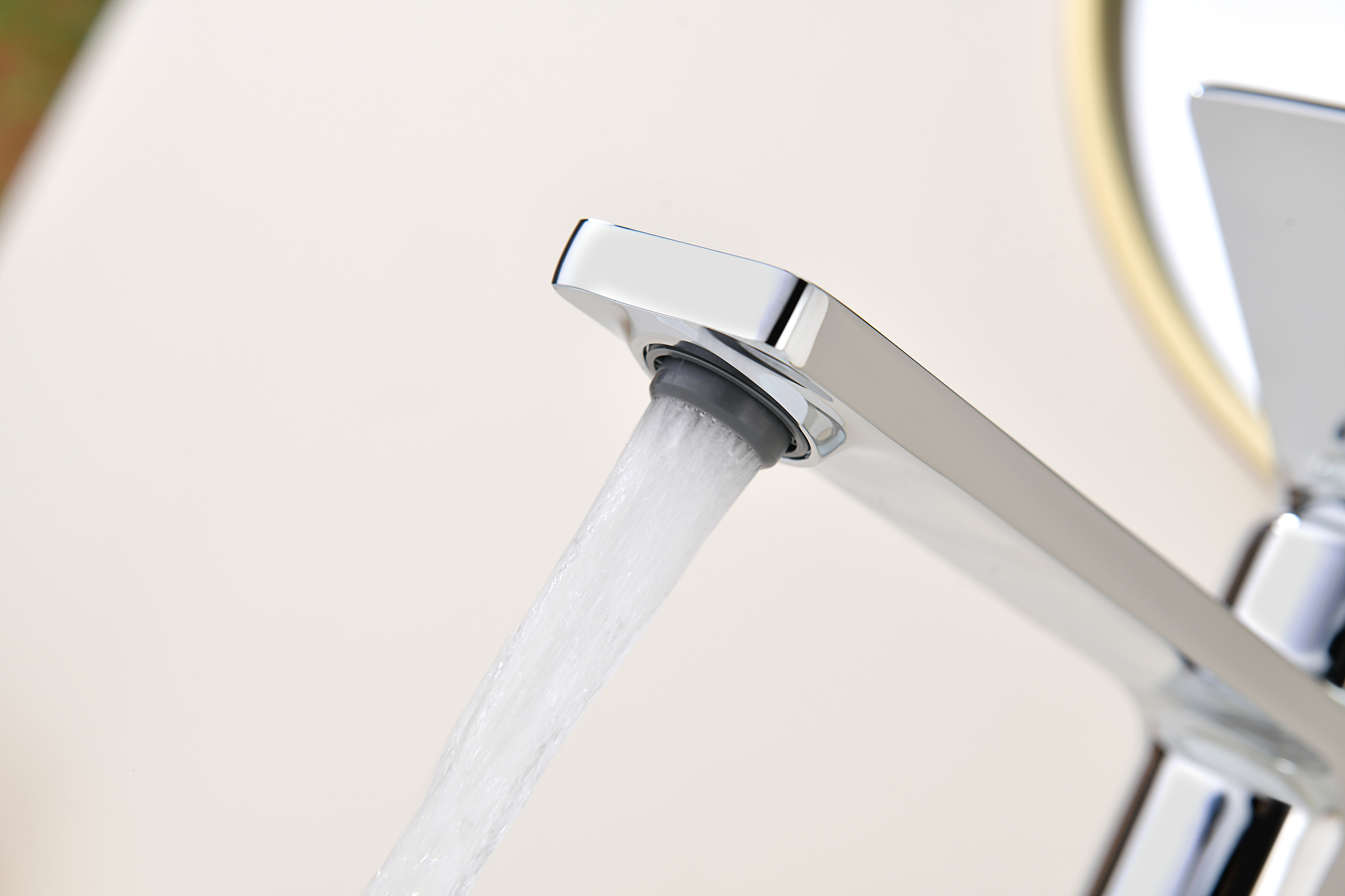 07112 Смеситель од. для раковины-чаши (ХРОМ) GANZER (10/1шт)