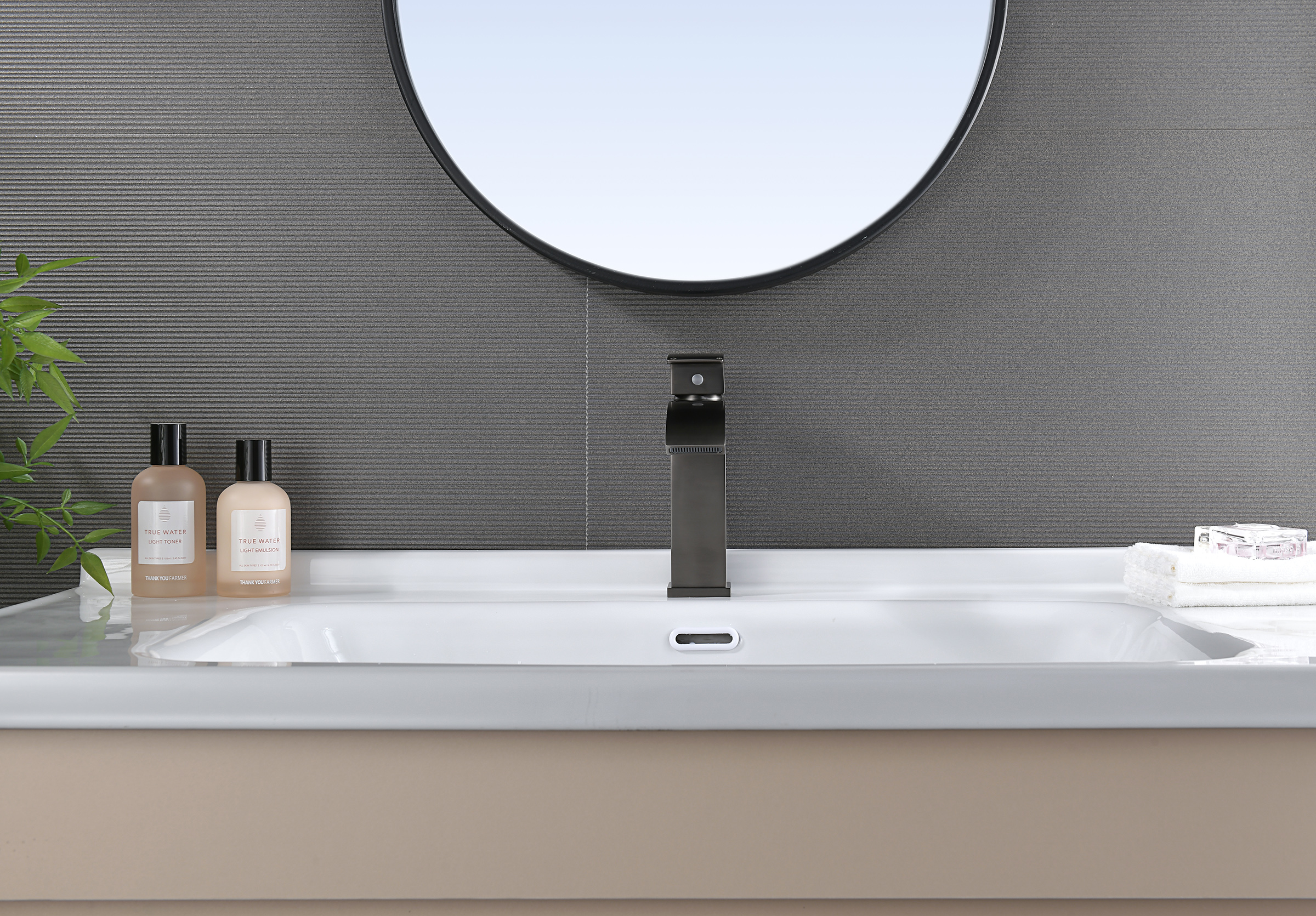 44111-Q Смеситель од. для раковины (ГРАФИТ) GANZER (10/1шт)