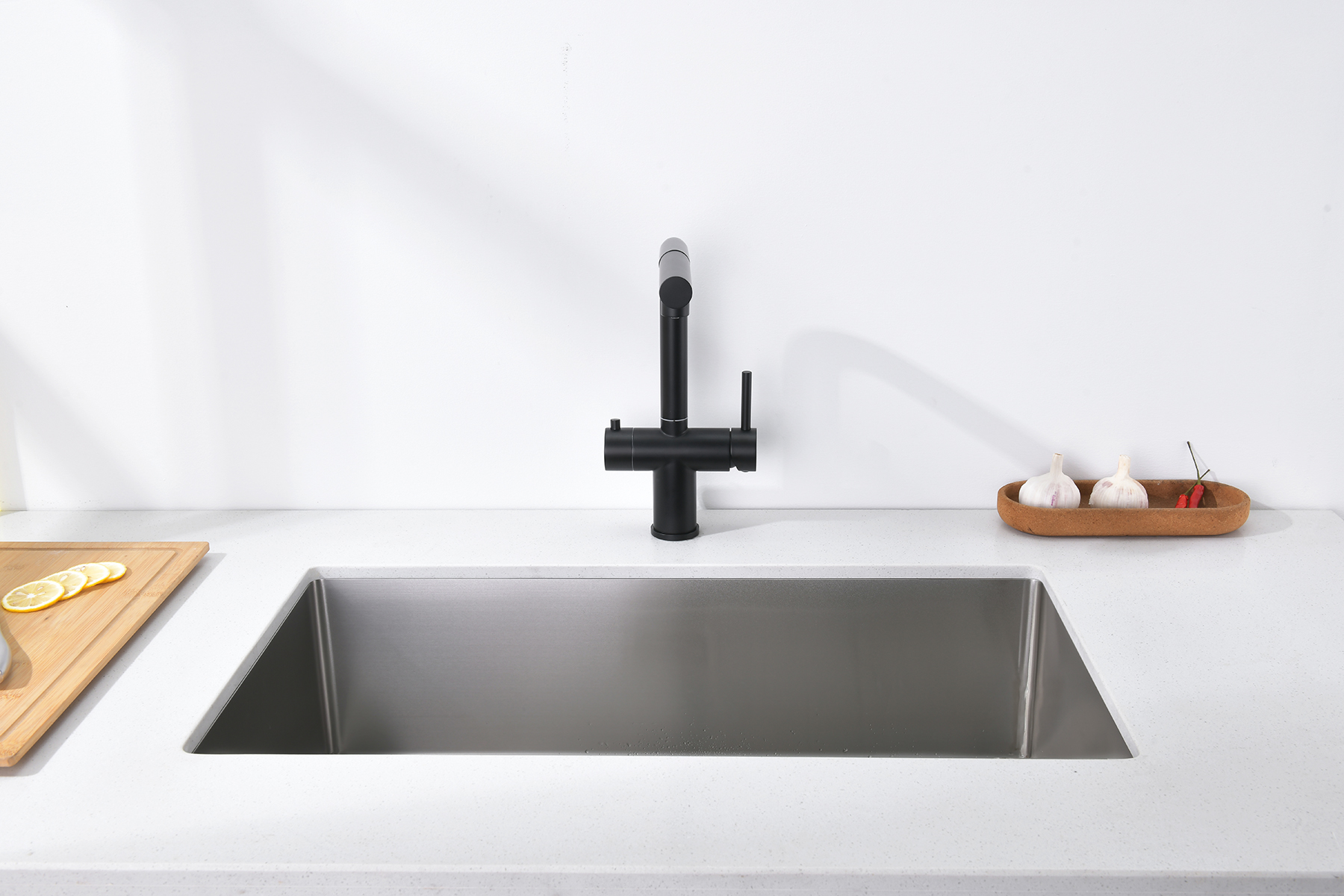 16036-C Смес. од. для кухни с ВЫД. лейкой и подк. ФИЛЬТ. (ЧЕРНЫЙ)  GANZER (10/1шт)