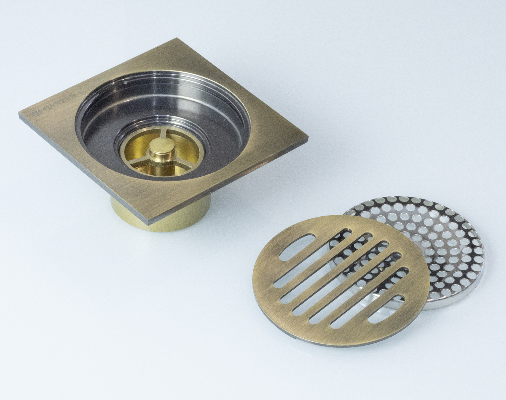 Трап прямой 10 х 10  (БРОНЗА)  GANZER  (60/1шт)