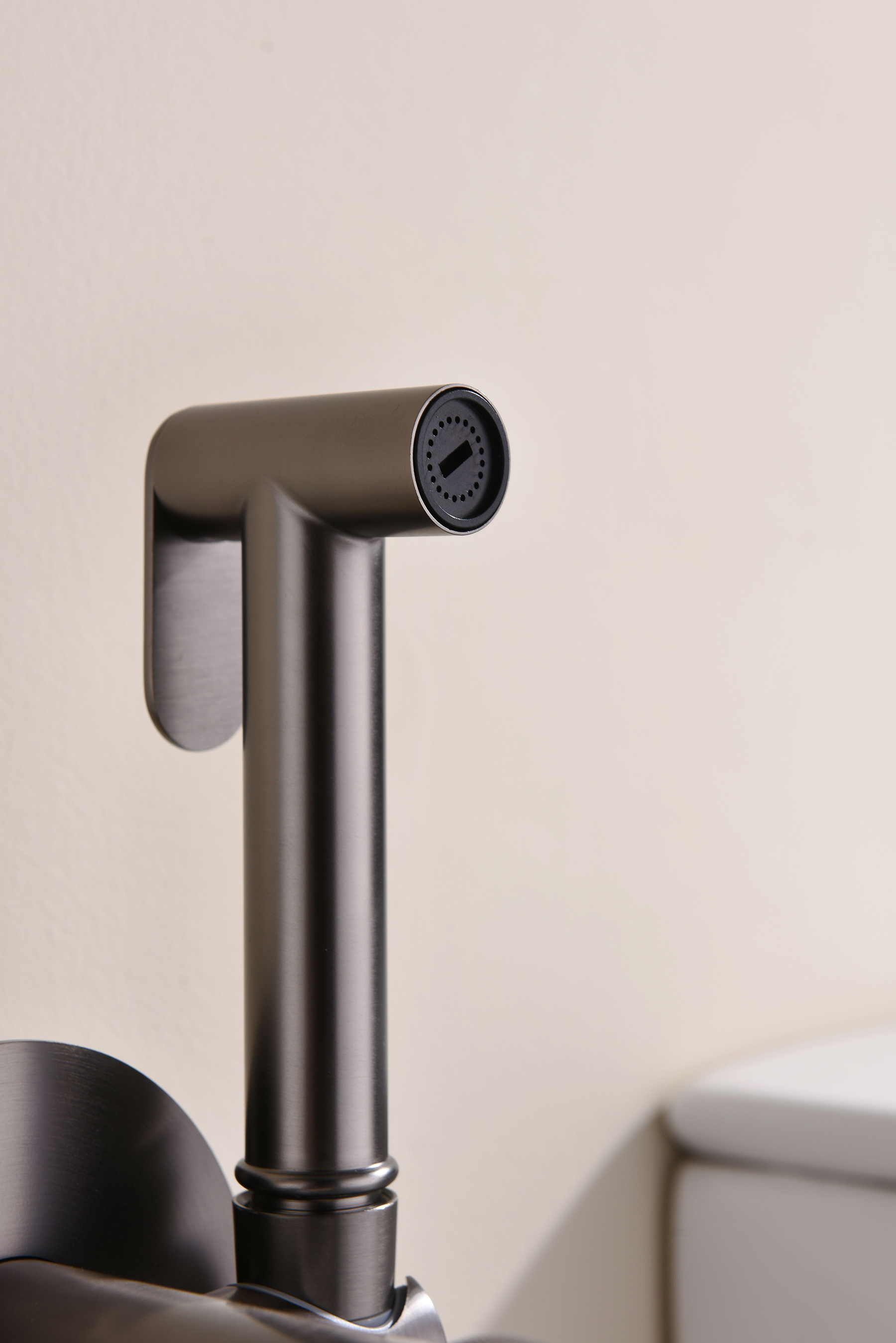 19157-Q Смеситель встраиваемый с ГИГ. душем (ГРАФИТ) GANZER (10/1шт)