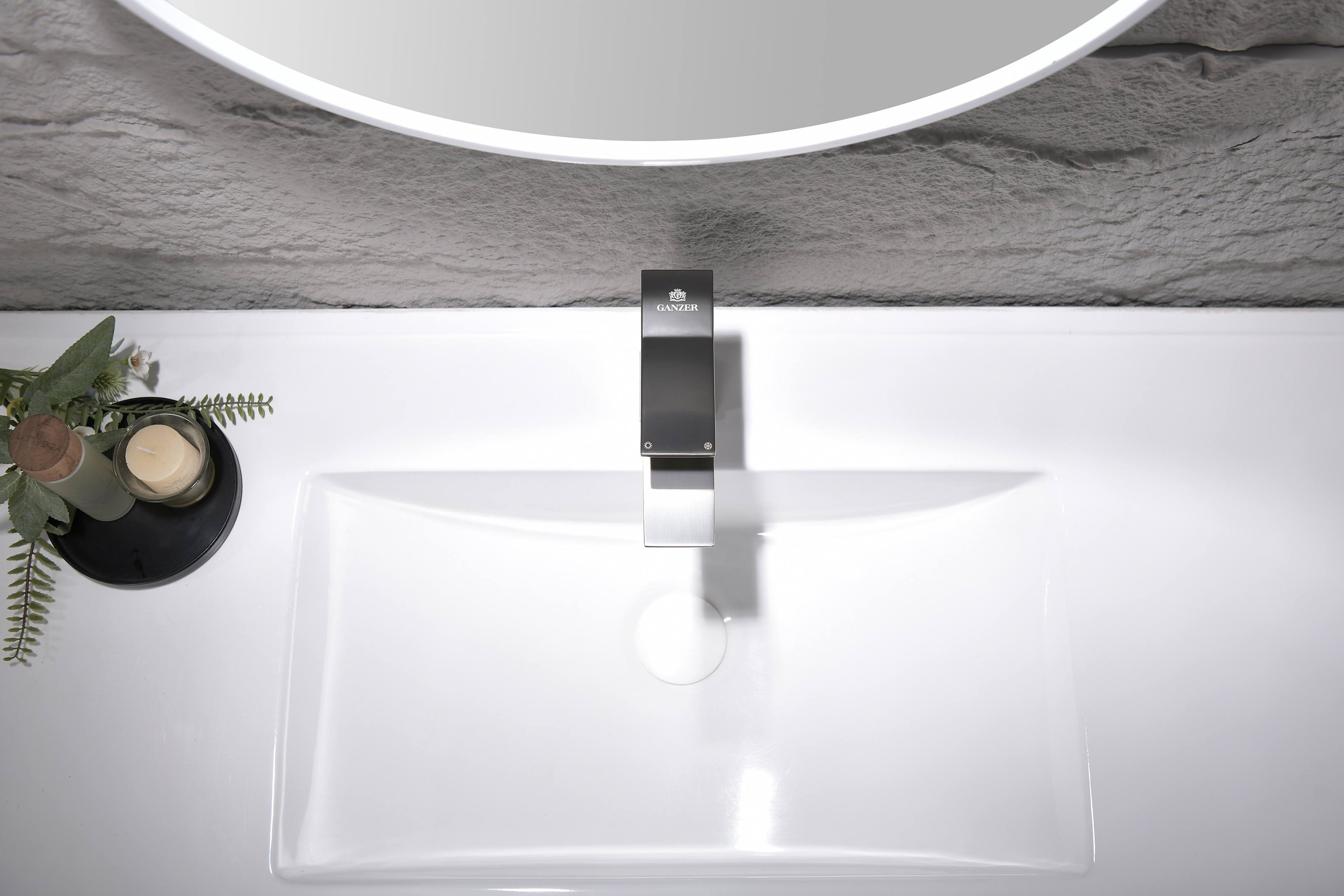 05111-Q Смеситель од. для раковины (ГРАФИТ) GANZER (10/1шт)