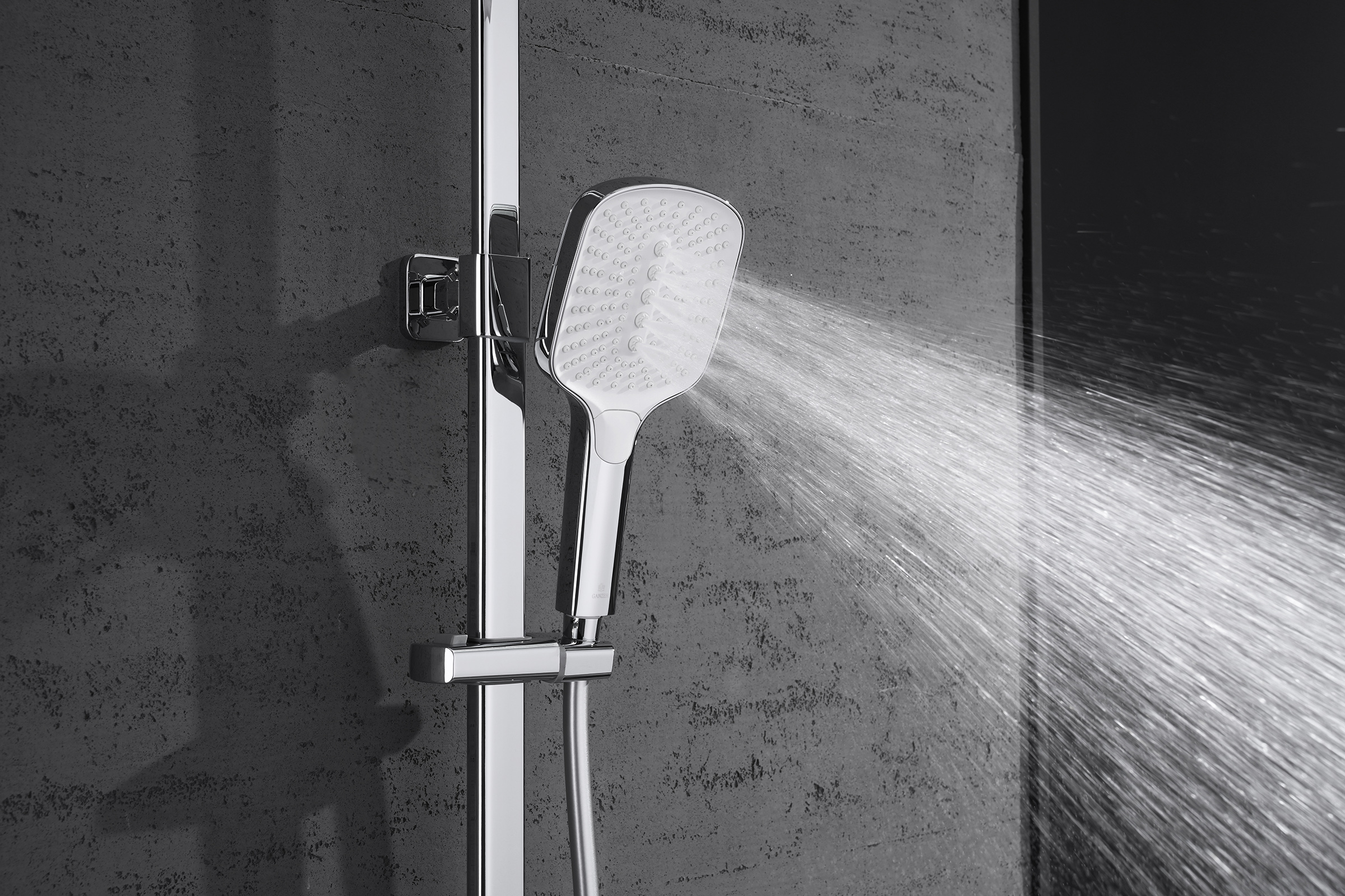 12163 Душевая система (ХРОМ) GANZER (5/1шт)